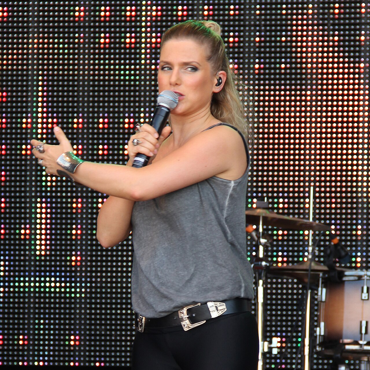 Jeanette Biedermann's Journey: From Kinderwunsch to Baby Bump at 46